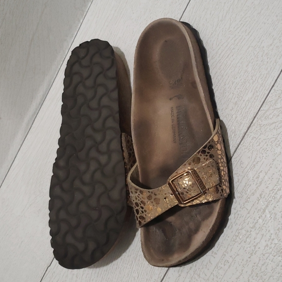 Birkenstock 38 gold rose metallic slide sandals - Picture 6 of 6